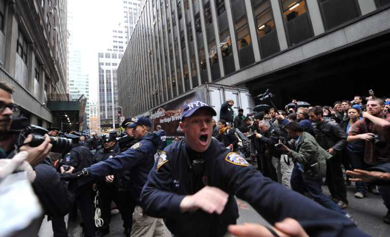 Захопи Уолл-Стріт: у США масові арешти, є поранені. Фото