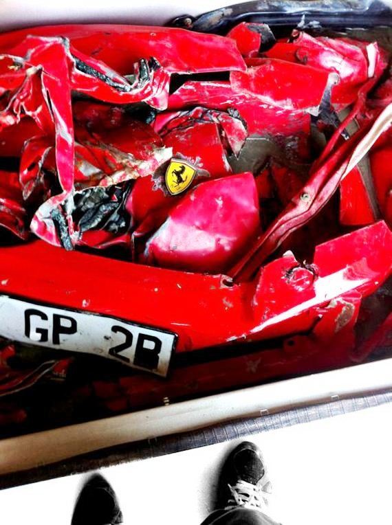 Что можно сделать из разбитой Ferrari. Фото 