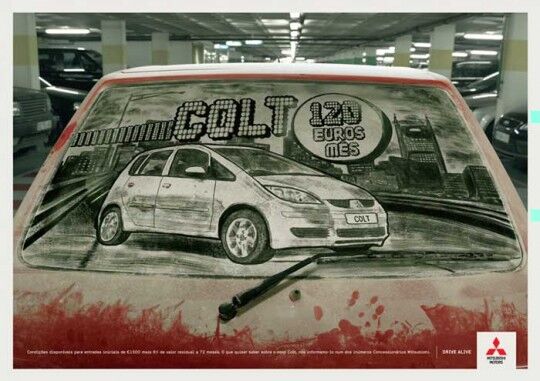 Грязная машина – полотно для шедевра. Фото 