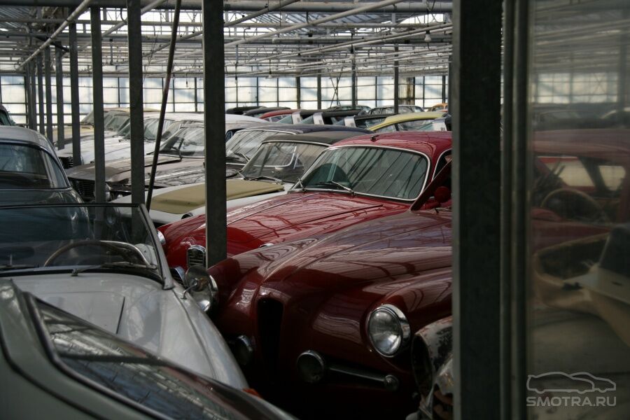 Невероятная коллекция машин найдена в Голландии. Фото 