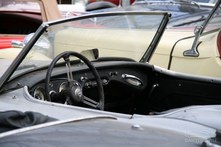 Невероятная коллекция машин найдена в Голландии. Фото 