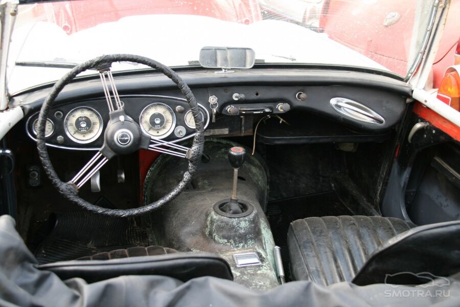 Невероятная коллекция машин найдена в Голландии. Фото 