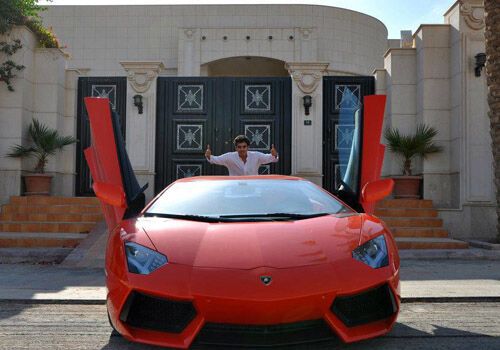 У студента нашлось $500 тыс. на Lamborghini. Фото