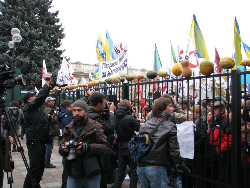 Як сьогодні пікетували Верховну Раду. Фоторепортаж