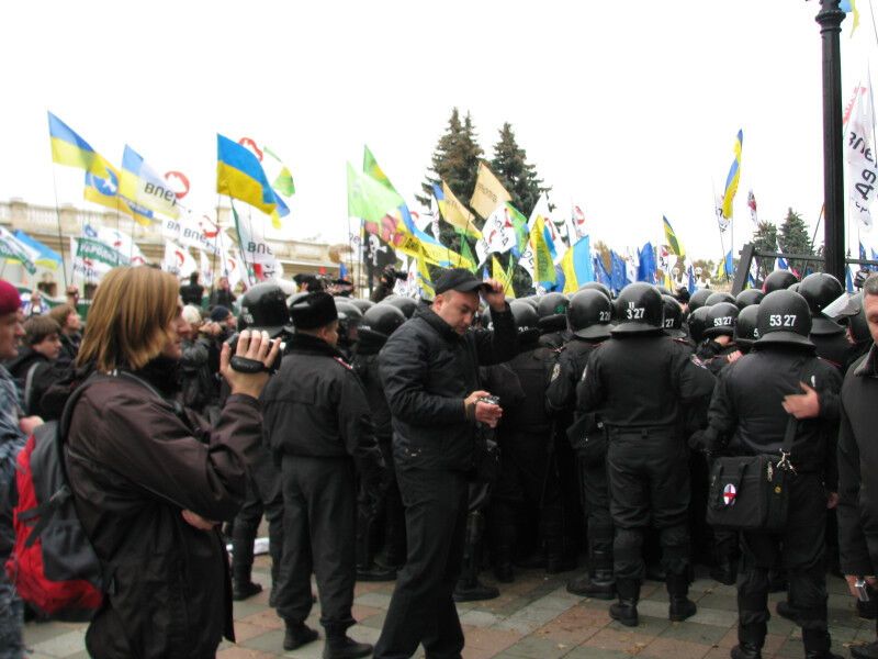 Как сегодня пикетировали Верховную Раду. Фоторепортаж