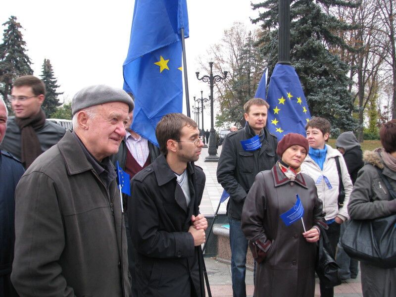 Як сьогодні пікетували Верховну Раду. Фоторепортаж