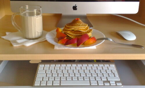 «Яблочные» натюрморты:  40 самых красивых фото с устройствами Apple