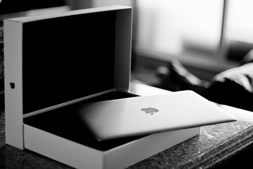 «Яблочные» натюрморты:  40 самых красивых фото с устройствами Apple