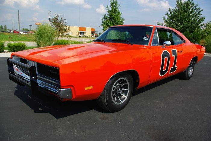 Ну очень американские машины. Фото