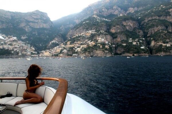 Рианна поделилась своим летом