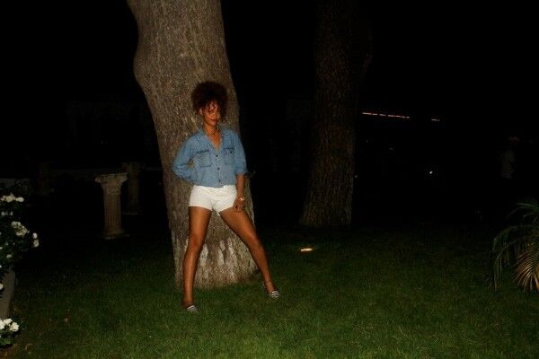 Рианна поделилась своим летом