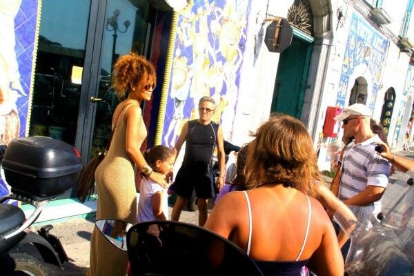 Рианна поделилась своим летом