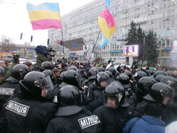 Апеляція Тимошенко: під судом пролилася перша кров. Фоторепортаж