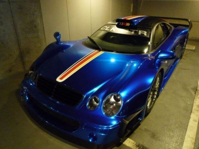 В коллекции японца нашлось 140 крутых автомобилей. Фото  