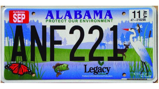 Названы 12 самых красивых автомобильных номеров. Фото