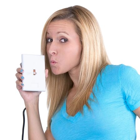 Достаточно дунуть – создан необычный выключатель света