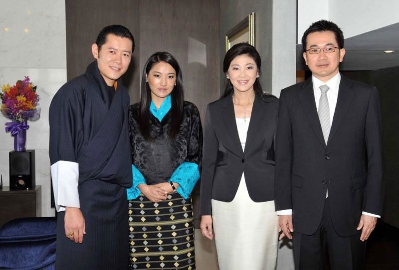 Новая икона монаршего стиля - королева Бутана. Фото