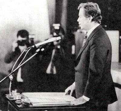 Вацлав Гавел: жизнь в фото