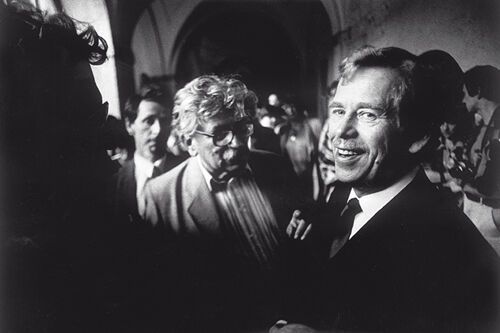 Вацлав Гавел: жизнь в фото