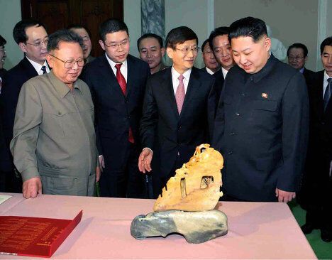 Великий наследник идей чучхе Ким Чен Ын