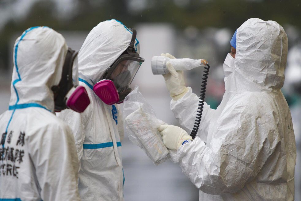 АЭС «Фукусима-1» через 8 месяцев после цунами