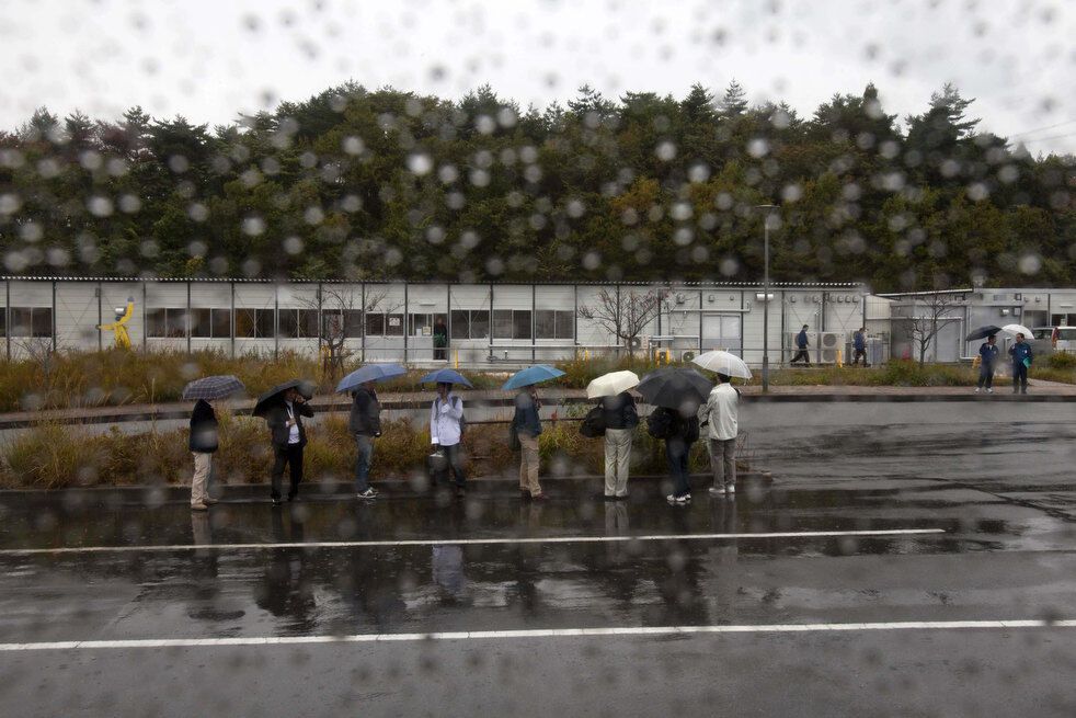 АЭС «Фукусима-1» через 8 месяцев после цунами