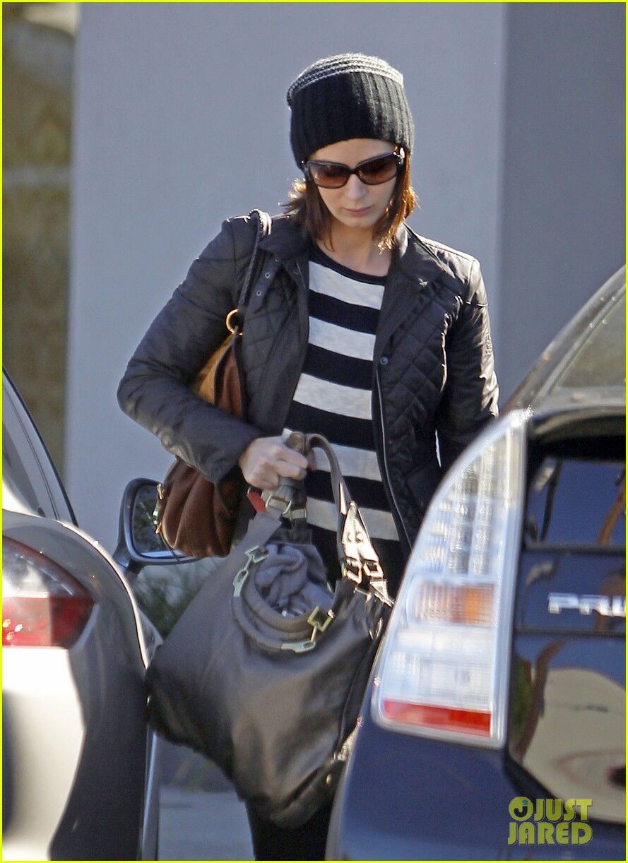 Блант не тратит время даром