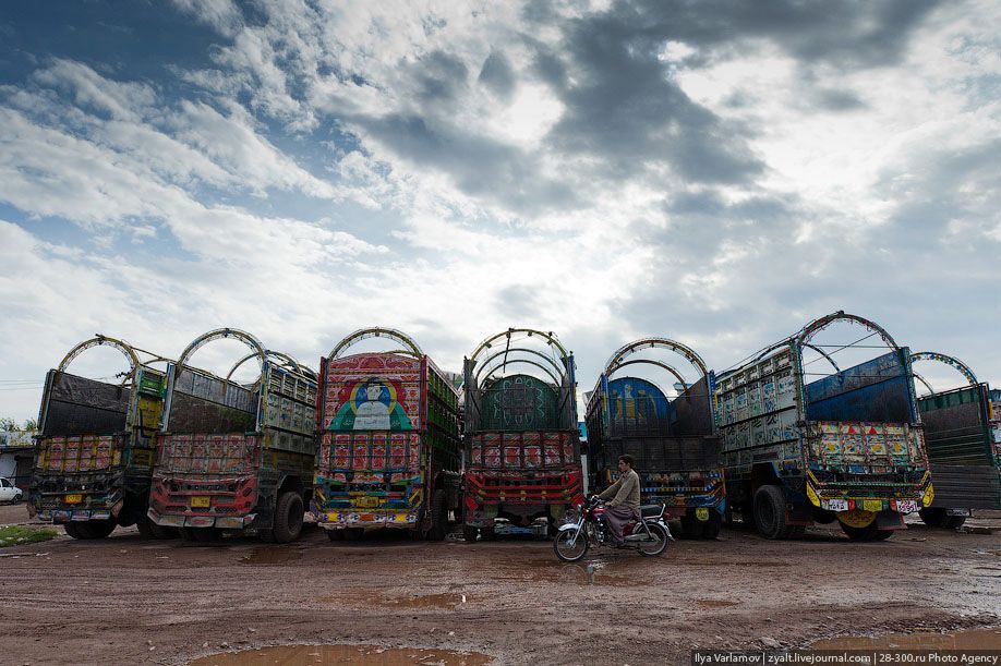 Сумасшедший тюнинг для грузовиков и автобусов. Фото 