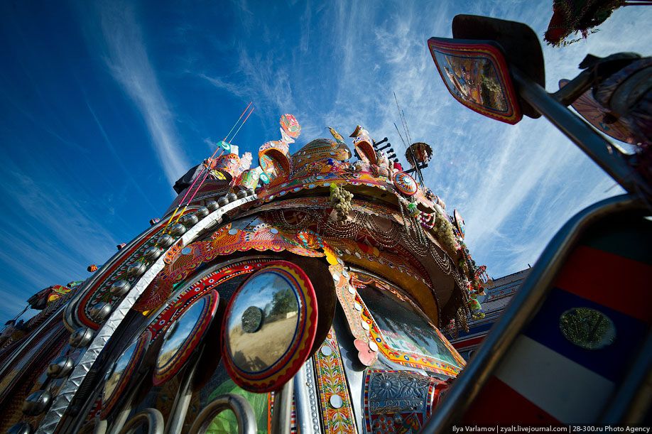 Сумасшедший тюнинг для грузовиков и автобусов. Фото 