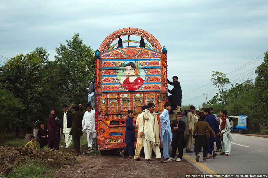 Сумасшедший тюнинг для грузовиков и автобусов. Фото 