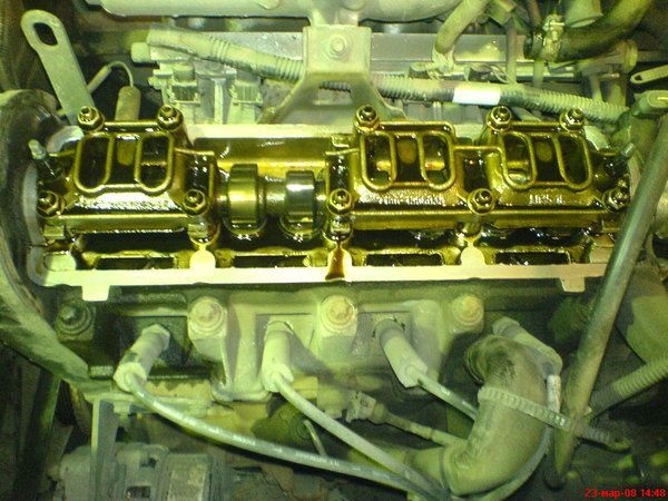 Что  моторное масло делает с двигателями машины. Фото 