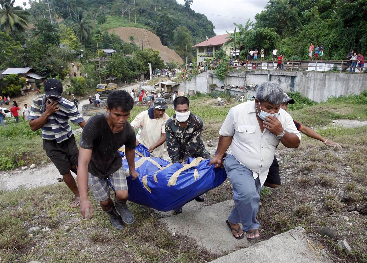 Филиппины на грани гуманитарной катастрофы после тайфуна Уоши?