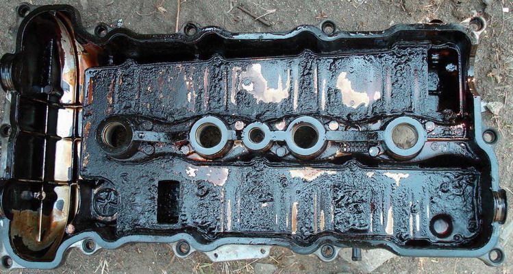 Что  моторное масло делает с двигателями машины. Фото 