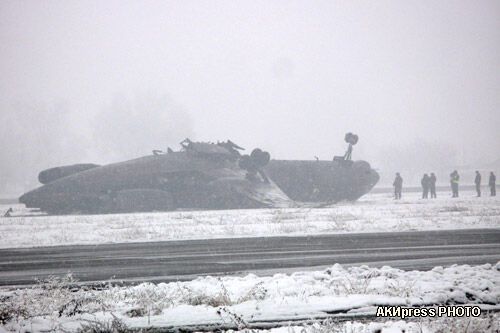 НП в киргизькому аеропорту: свідчення очевидців. Фото