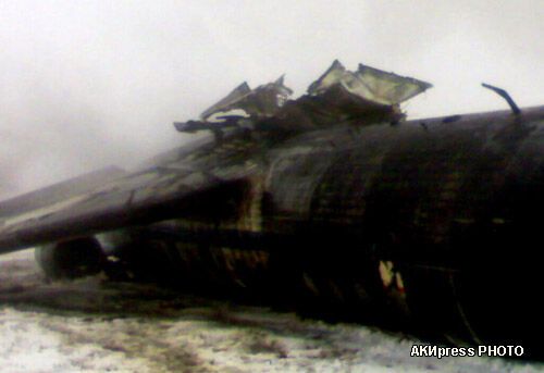 НП в киргизькому аеропорту: свідчення очевидців. Фото