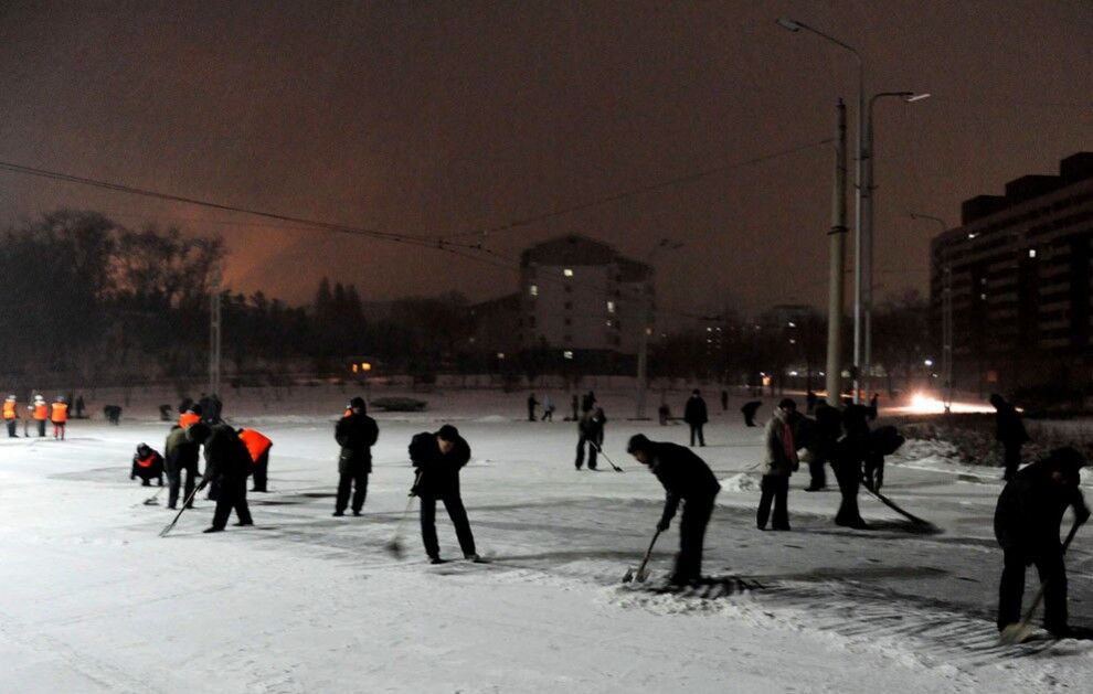 Попрощатися з Кім Чен Іром прийшли 100 000 чоловік. Фото і Відео