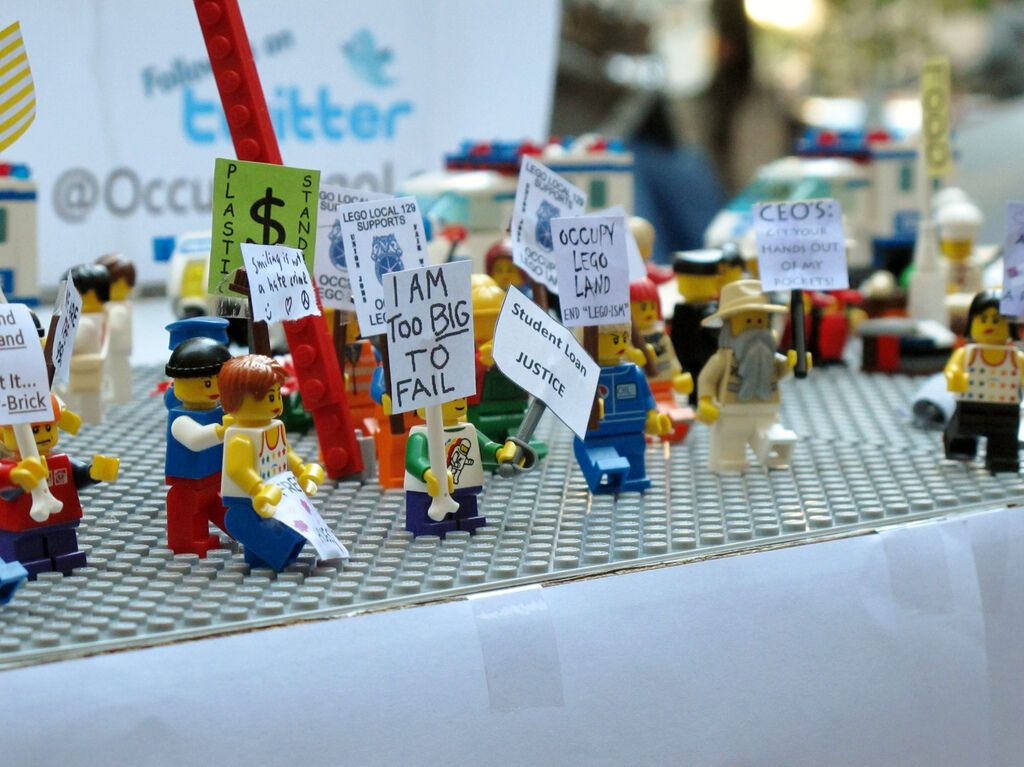 События 2011 года в Lego-интерпретации