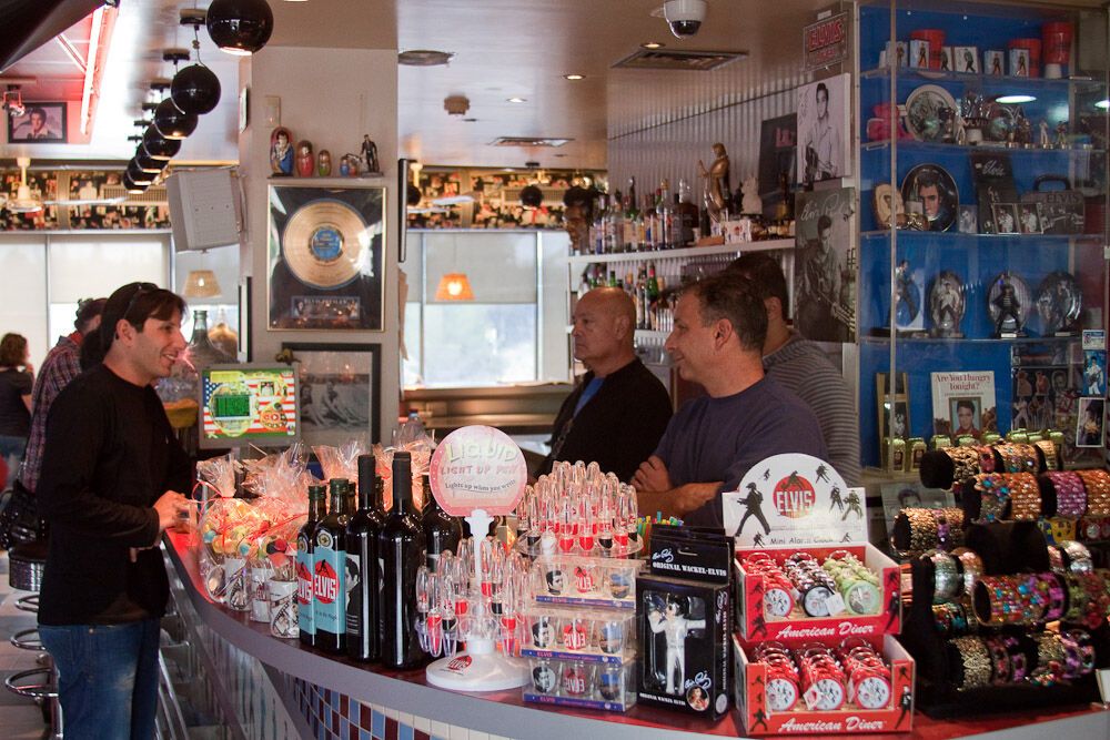 Кафе "Elvis" в Ізраїлі