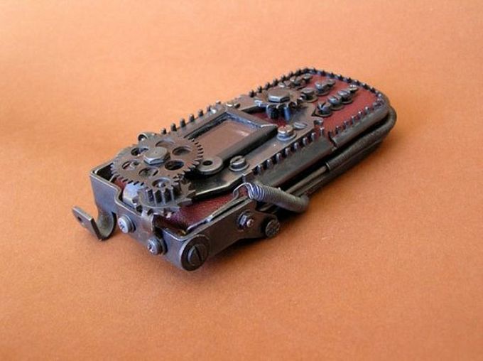 Nokia 2330 превратили в телефоны в стиле стимпанк 