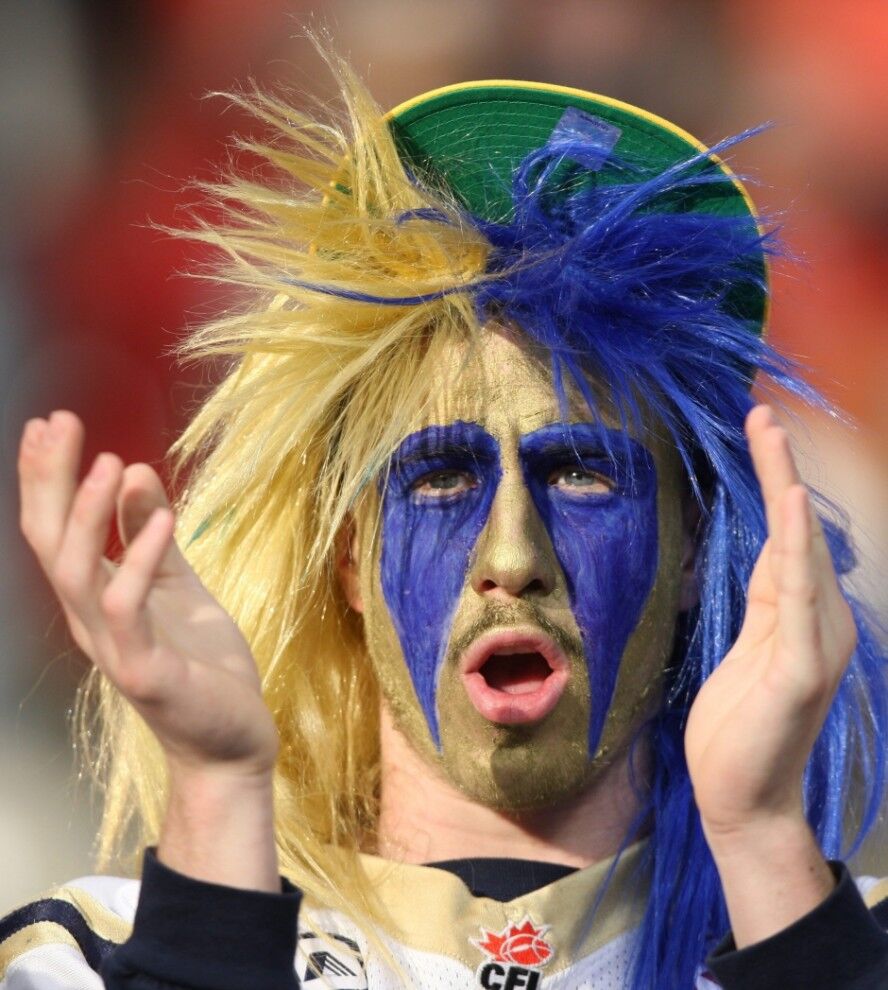 Безбашенные футбольные фанаты