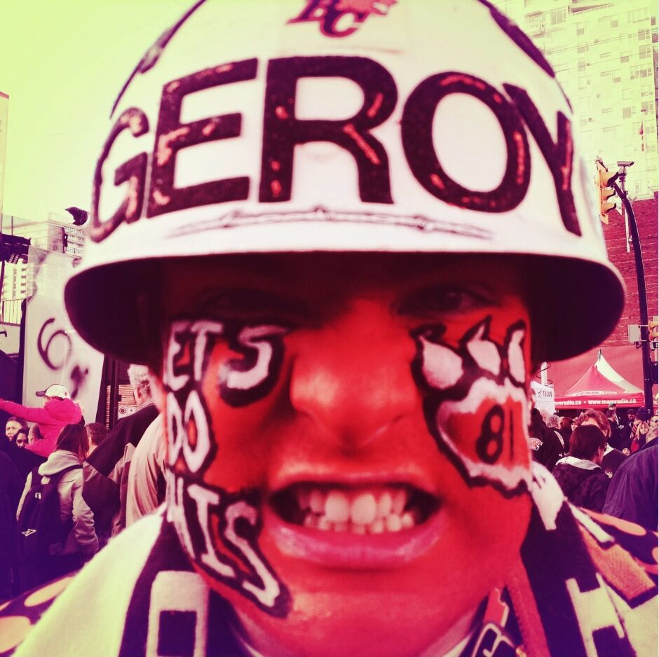 Безбашенные футбольные фанаты