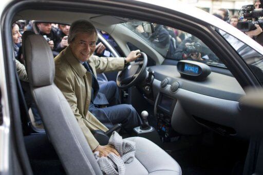 Париж перешел на электромобили. Фото, Видео 