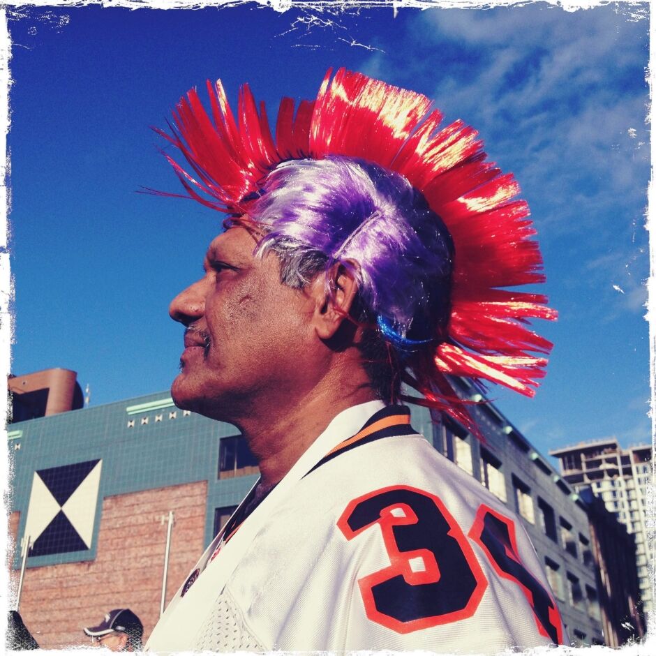 Безбашенные футбольные фанаты