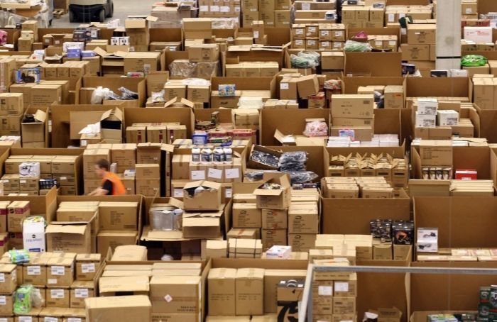 Склад интернет-магазина Amazon поражает воображение. Фото 