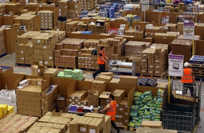 Склад интернет-магазина Amazon поражает воображение. Фото 