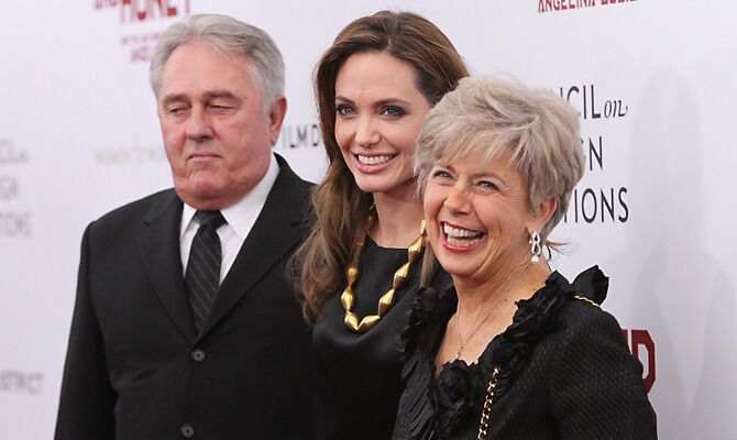 Семейство Питта поддержало Джоли 