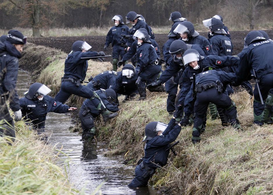 Лучшие фото информагентств за ноябрь