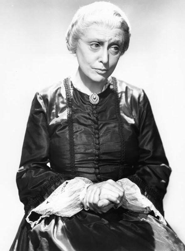 Мисс Хэвишем: героиня романа Чарльза Диккенса в экранизациях