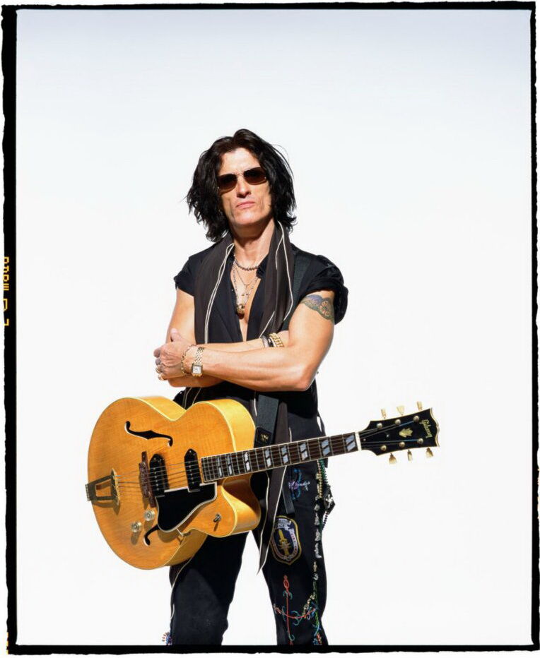 Gibson – легендарные гитары в руках легендарных гитаристов