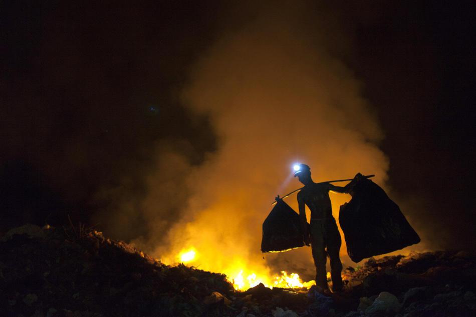 Нічна звалище в Камбоджі